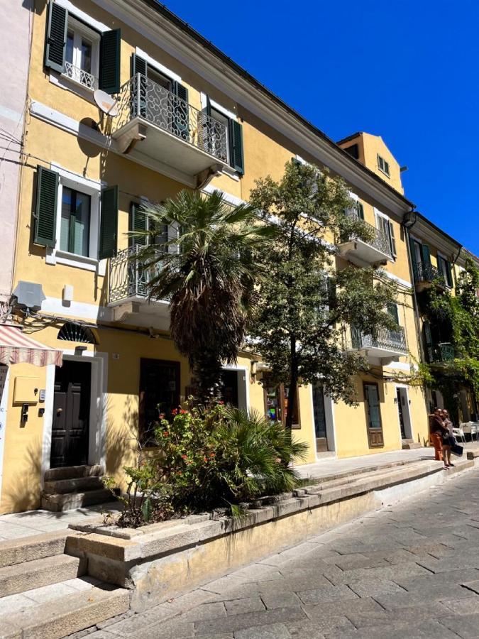 Dimora Elle Hotel La Maddalena  Buitenkant foto